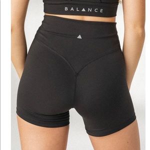 Balance Athletica // Vitality - Tenacity short in Midnight